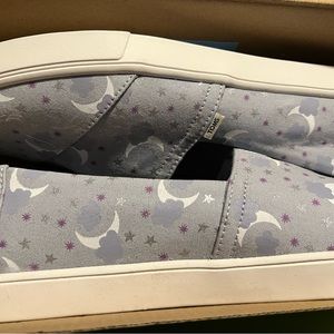 Toms women size 11, new in box